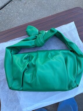 Hello 3AM Kelly Green Ruched Handbag / Shoulder Bag – New With Tags